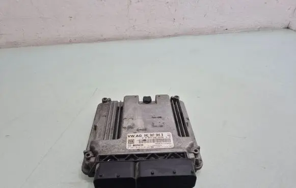 Skoda Octavia Mk3 (5E) Engine control unit/module 04L907309B 0281018510