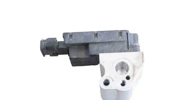 Air conditioning (A/C) pressure sensor