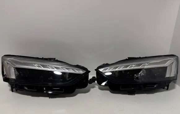 Audi A5 Headlights/headlamps set 8W6941039 8W6941040