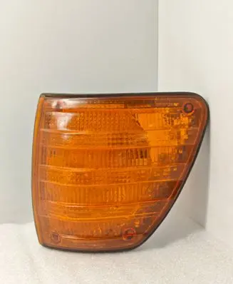 Mercedes-Benz S W116 Front indicator light 1305233001