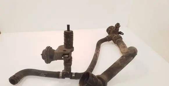 Volkswagen PASSAT B5.5 Engine coolant pipe/hose 8D0121049H