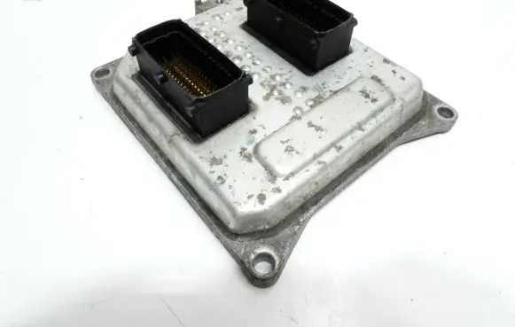 Opel Zafira B Engine control unit/module 55568735 8090708305 5WK9463