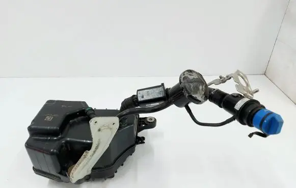 Mercedes-Benz E W238 AdBlue liquid reservoir A2054702002