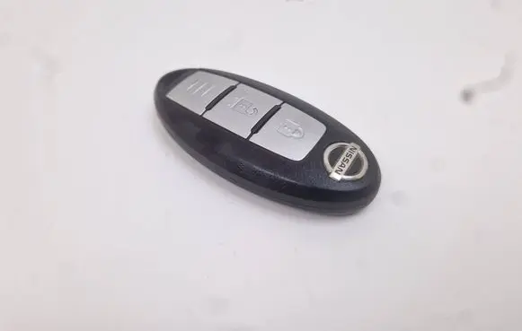 Nissan Qashqai Ignition key/card S180144102 2012DJ6167 S180144202