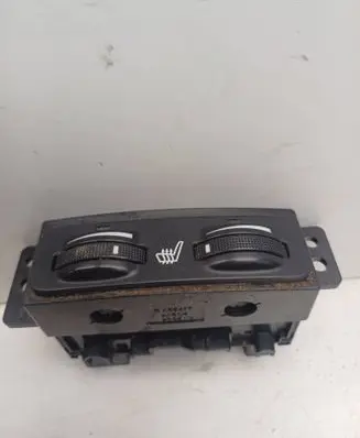Toyota Avensis T250 Seat heating switch 453417