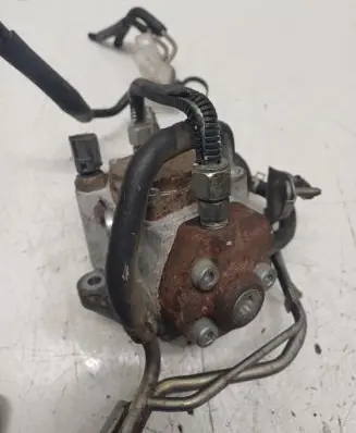 Mazda 6 Fuel injection high pressure pump R2AA13800