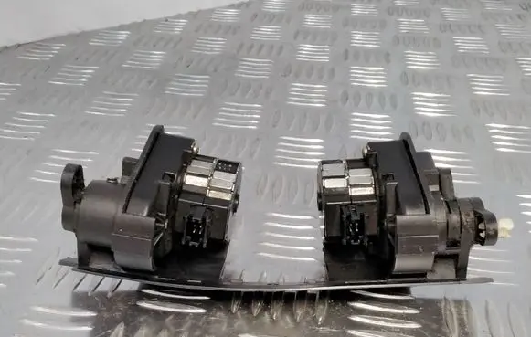 BMW 5 E34 Air flap motor/actuator 9040414297 64111378689