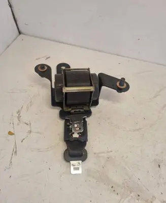 Hyundai Tucson TL Middle seatbelt (rear) 61563591