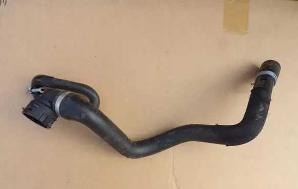 Ford Kuga II Engine coolant pipe/hose 9V618260CE D05WFR0 PHX132038