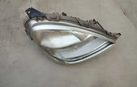Mercedes-Benz A W168 Headlight/headlamp A1688200261 0301152202