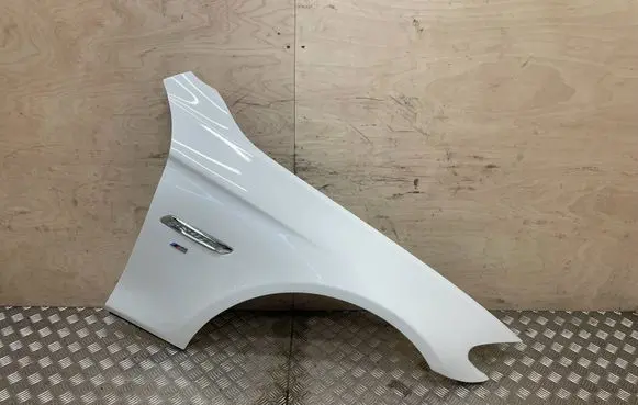 BMW 5 F10 F11 Fender