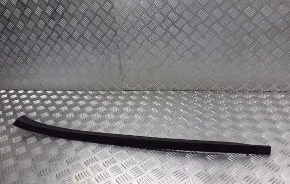 Opel Astra J Windshield trim 13280301
