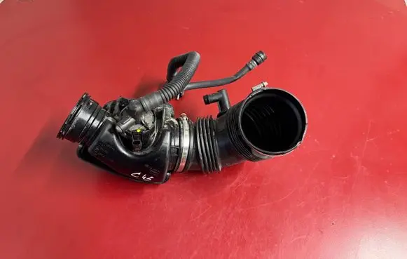 BMW X3 G45 Turbo air intake inlet pipe/hose 5A571F1 13715A571F1