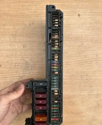 BMW 5 E60 E61 Fuse box set 15613290