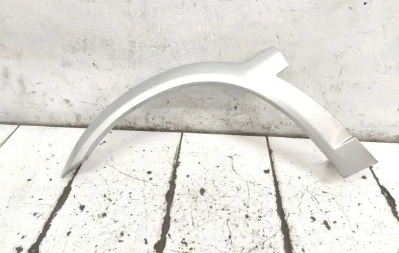 Front arch trim