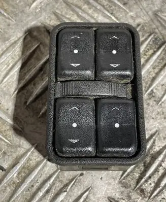 Opel Zafira A Electric window control switch 13363401 90561086