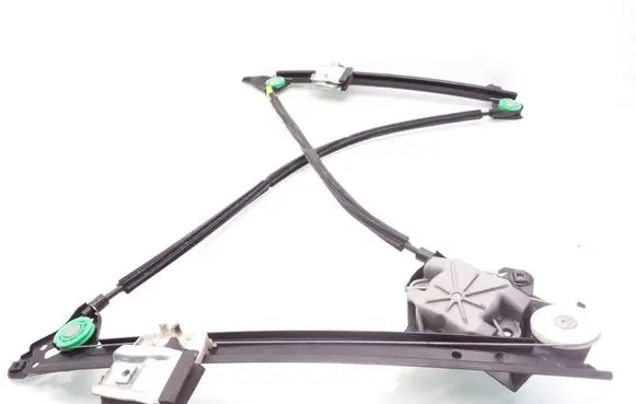 Rear door manual window regulator