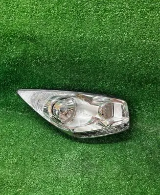 KIA Venga Headlight/headlamp