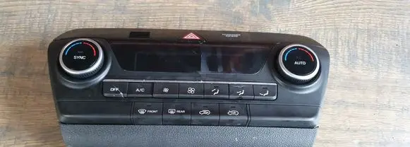 Hyundai Tucson TL Climate control unit 97250D7JB0 97250D3XXX