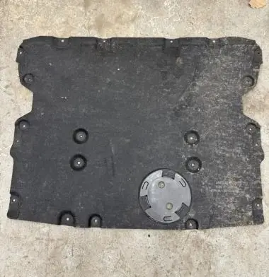 BMW X4 G02 Engine splash shield/under tray 7417386