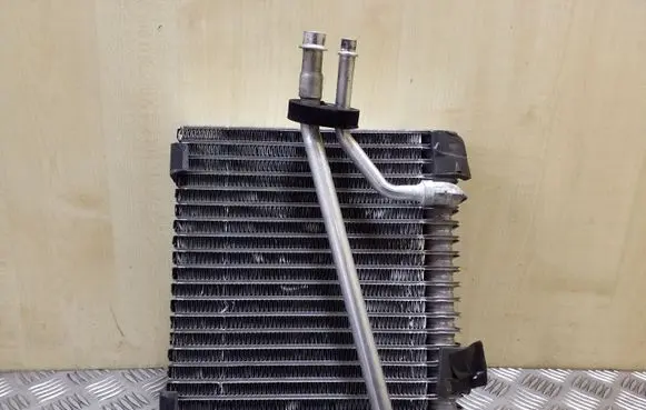Volkswagen Transporter - Caravelle T5 Air conditioning (A/C) radiator (interior) 7H2820101A