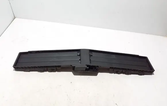 BMW X1 U11 Intercooler air guide/duct channel 5A11303