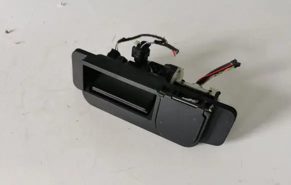 Mercedes-Benz C W205 Tailgate handle with camera A2227600893
