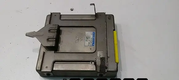 Mazda 626 Engine control unit/module E2T03591M