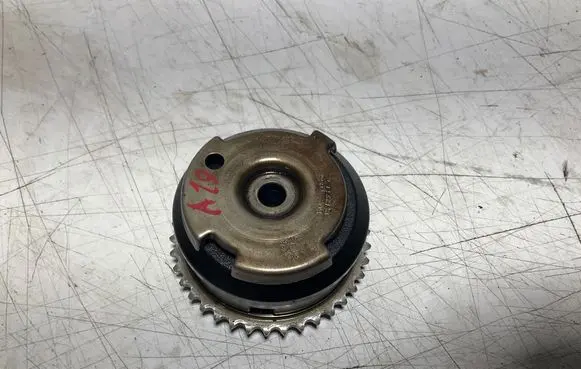 BMW 3 E90 E91 Camshaft vanos timing valve 7578877