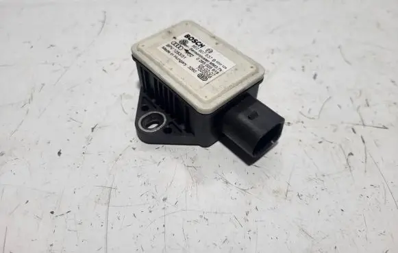 Audi A4 S4 B7 8E 8H ESP acceleration yaw rate sensor 8E0907637B 7002098 0265005618