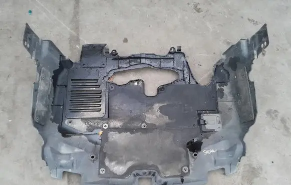 Engine splash shield/under tray