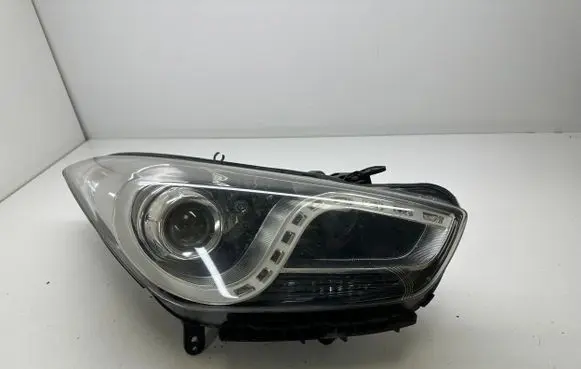 Hyundai i40 Headlight/headlamp