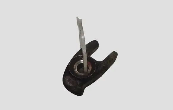 Renault Clio IV Fuel Injector clamp holder