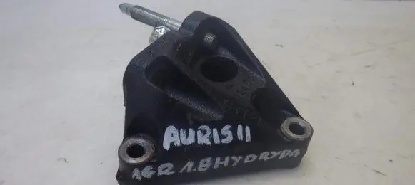 Toyota Auris E180 Engine mounting bracket