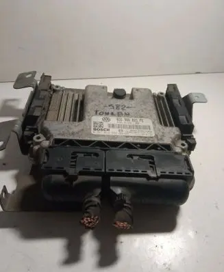 Volkswagen Touran I Engine control unit/module 03G906021FE 1039S14847 0281012944