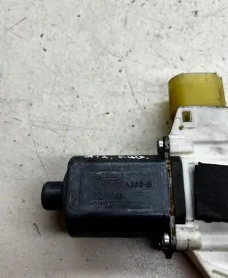 Ford Mondeo MK IV Front door window regulator with motor 6M2114A389B
