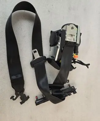 Volvo S90, V90 Front seatbelt 39835347