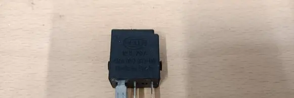 Mercedes-Benz E W211 Other relay 4RA00781300 12V20A
