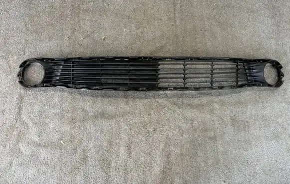 Front bumper lower grill