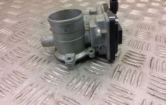 Suzuki SX4 S-Cross Throttle valve 76SA3509