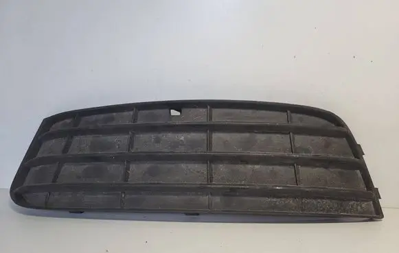 Audi A4 S4 B8 8K Front fog light trim/grill 8K0807681