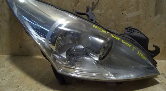 Peugeot 3008 I Headlight/headlamp 9685472680