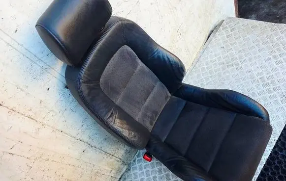 Audi TT Mk1 Front driver seat A1709120022