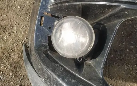 Volkswagen Golf V Front fog light