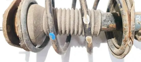 Toyota Avensis T250 Front coil spring