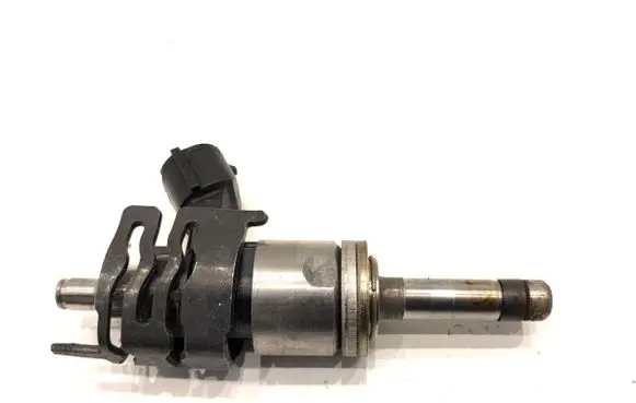 Toyota Yaris Fuel injectors set 23250F2050