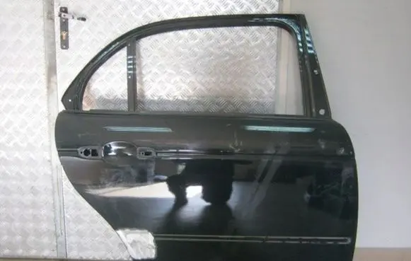 Jaguar XJ X350 Rear door