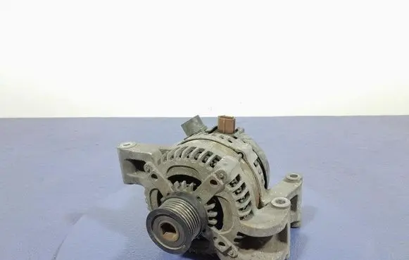 Ford Focus C-MAX Generator/alternator 3M5T10300VD
