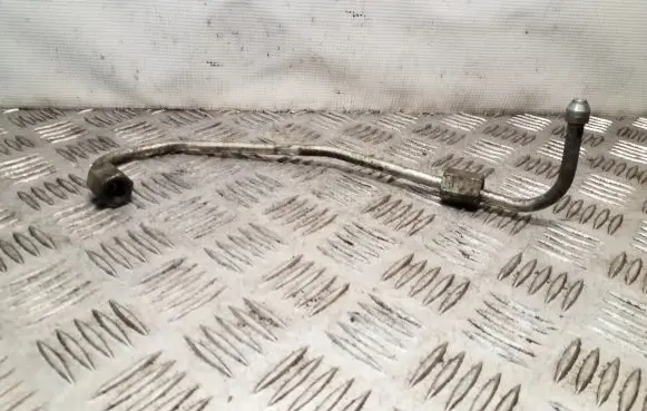 Hyundai Terracan Fuel line pipe