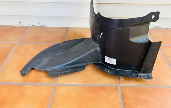 Volkswagen PASSAT CC Front wheel arch liner splash guards 3C8805912A